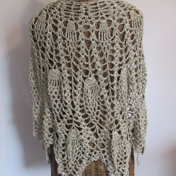 Vintage bronze metallic cape shawl - Picture 3 of 5
